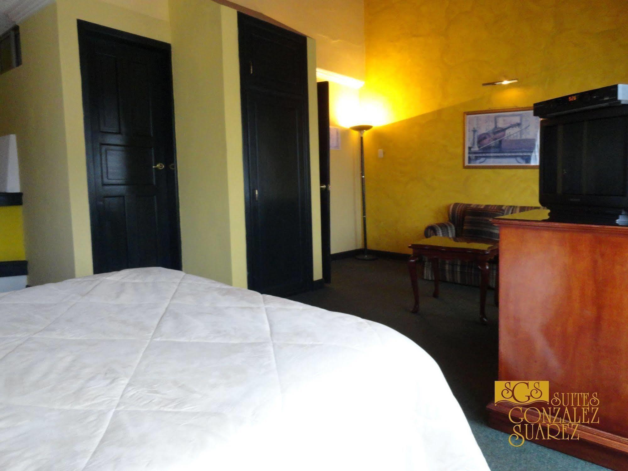 Hotel Suites Gonzalez Suarez Quito Exterior foto